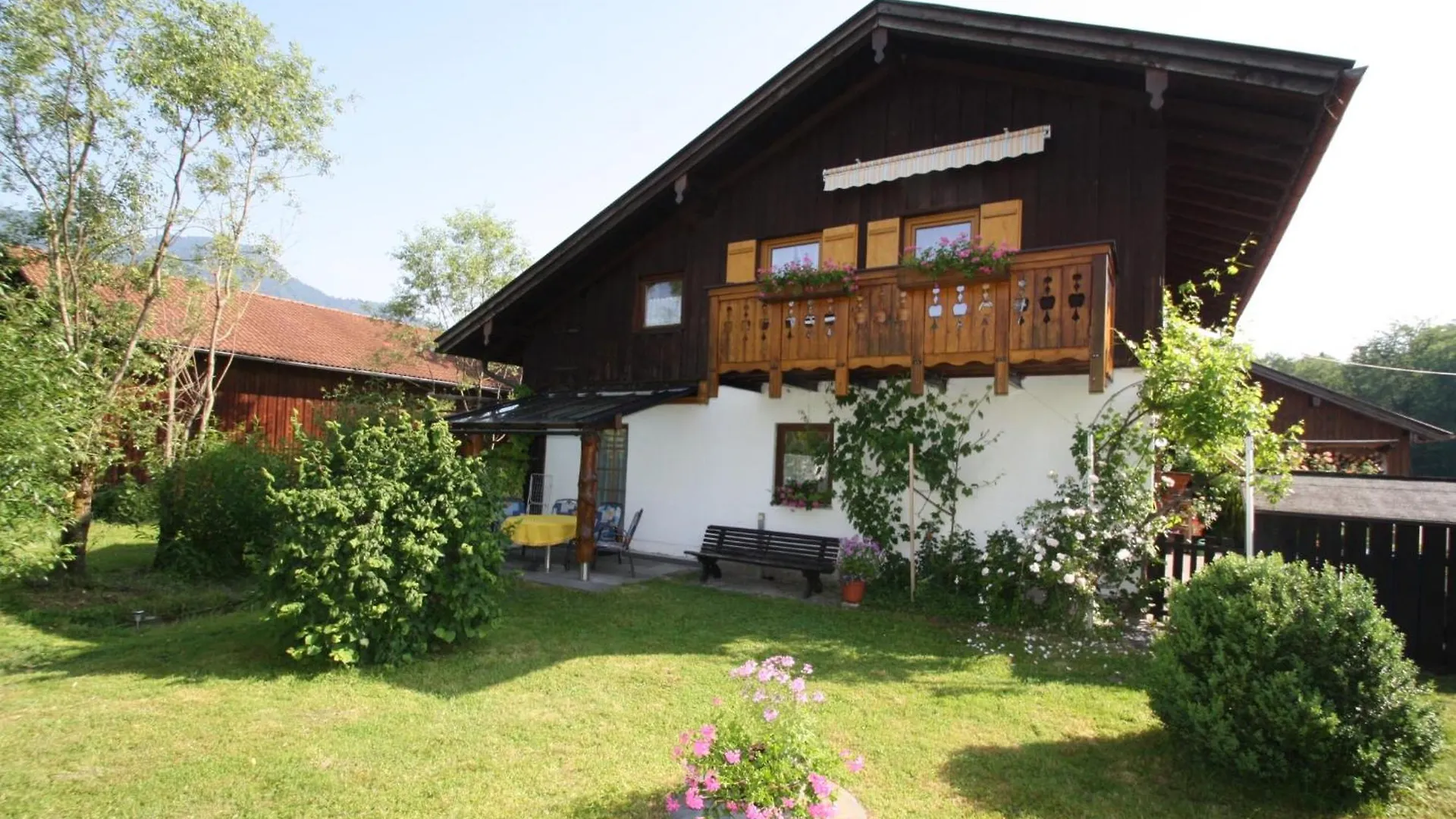 Bachbauernhof Apartment Bayerisch Gmain