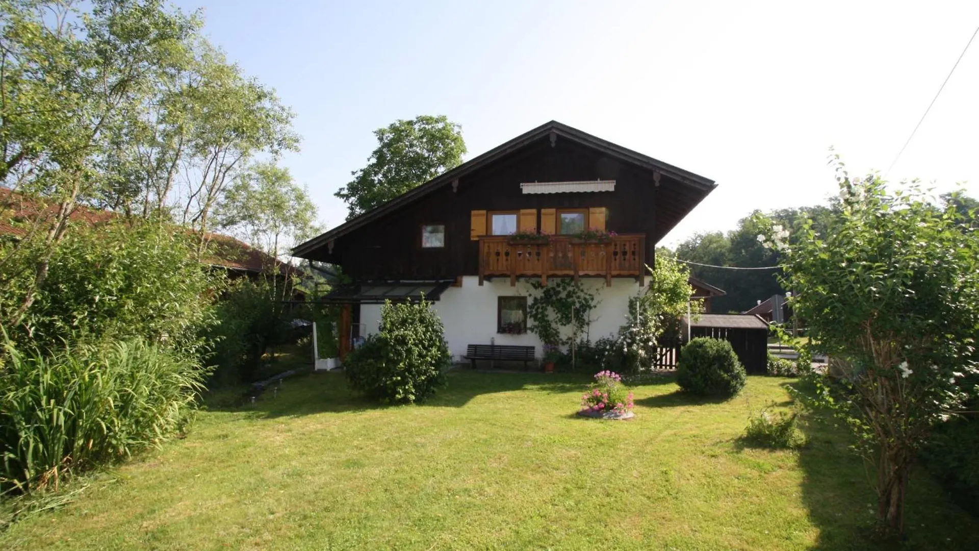 Bachbauernhof Apartment Bayerisch Gmain